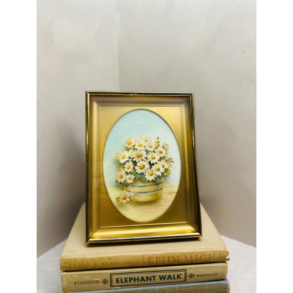 Vintage 3D Paper Tole Daisy Floral Art Gold Frame Tabletop Wall Decor 6x8"